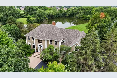 8 Lakeside Drive, South Barrington, IL 60010 - Photo 2