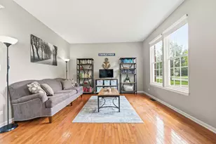 531 Brookside Ave, Algonquin, IL 60102 - Photo 6