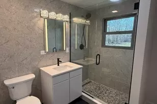 8418 Meadowbrook Dr, Burr Ridge, IL 60527 - Photo 18
