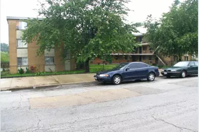 9126 S Buffalo Avenue #3B, Chicago, IL 60617 - Photo 1