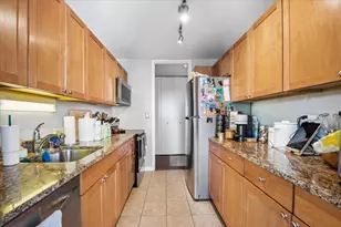 655 W Irving Park Rd, Chicago, IL 60613 - Photo 10