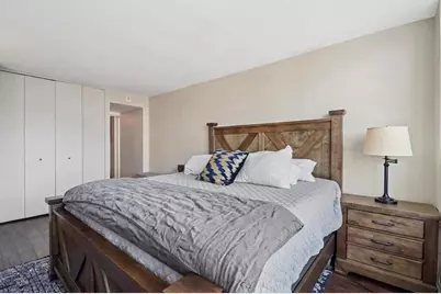 655 W Irving Park Road #402, Chicago, IL 60613 - Photo 12