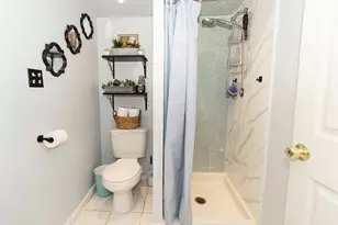 201 S Michigan Ave, Addison, IL 60101 - Photo 22