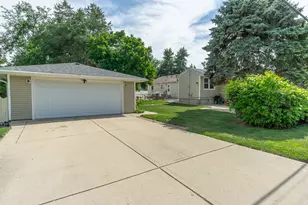 201 S Michigan Ave, Addison, IL 60101 - Photo 28