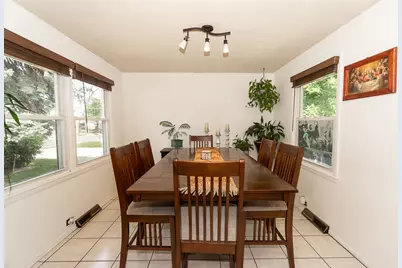 201 S Michigan Avenue, Addison, IL 60101 - Photo 6