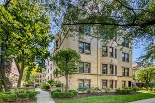 1921 W Estes Ave, Chicago, IL 60626 - Photo 1