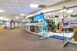 300 N State St, Chicago, IL 60654 - Photo 16