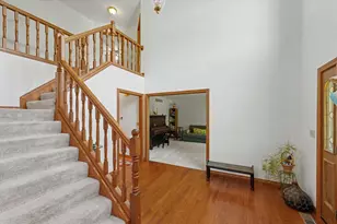 2705 Pine Valley Dr, Champaign, IL 61822 - Photo 4