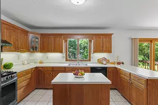 2705 Pine Valley Dr, Champaign, IL 61822 - Photo 8