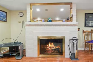 2324 Sumac Cir, Glenview, IL 60025 - Photo 12