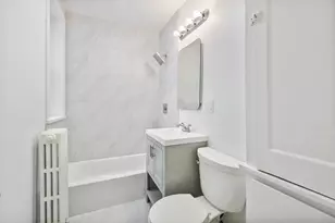 3332 N Claremont Ave, Chicago, IL 60618 - Photo 8