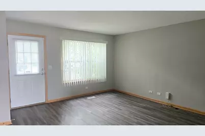 2053 Grayhawk Drive, Aurora, IL 60503 - Photo 2