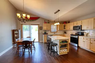 2115 THREE Forks Dr, Plainfield, IL 60586 - Photo 6