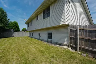 2115 THREE Forks Dr, Plainfield, IL 60586 - Photo 24