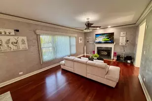 877 John St, Bensenville, IL 60106 - Photo 6