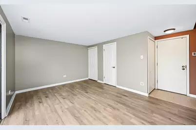 19 Elmwood Square, Indian Head Park, IL 60525 - Photo 26