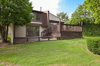 19 Elmwood Square, Indian Head Park, IL 60525 - Photo 32