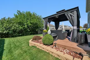 1801 Wild Rose Trail, Joliet, IL 60431 - Photo 36