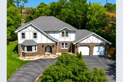 801 Waltz Court, Prospect Heights, IL 60070 - Photo 2