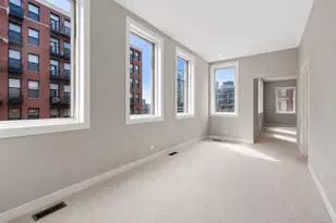 310 N Desplaines St, Chicago, IL 60661 - Photo 20