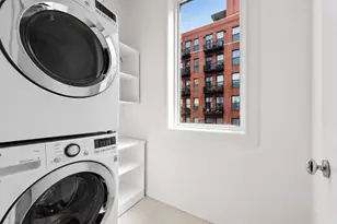 310 N Desplaines St, Chicago, IL 60661 - Photo 12