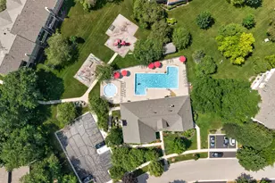 2845 Meadow Ln, Schaumburg, IL 60193 - Photo 32