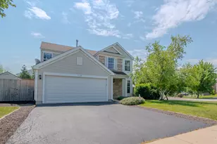 3110 Bloomfield Dr, Joliet, IL 60436 - Photo 2