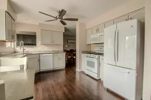 3110 Bloomfield Dr, Joliet, IL 60436 - Photo 10
