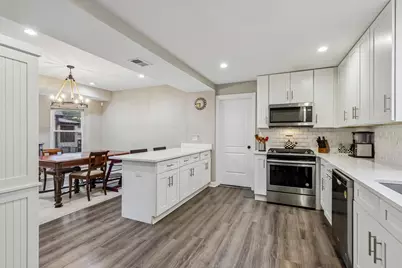 743 S Lombard Avenue, Oak Park, IL 60304 - Photo 12