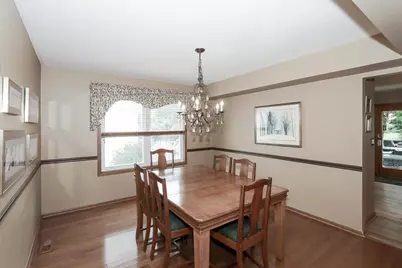 1324 Nantucket Court, Carol Stream, IL 60188 - Photo 6