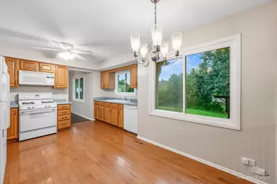 1487 Castlewood Drive, Wheaton, IL 60189 - Photo 14