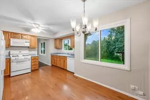 1487 Castlewood Dr, Wheaton, IL 60189 - Photo 14
