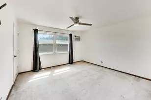 254 Peppertree Ln, Aurora, IL 60504 - Photo 10