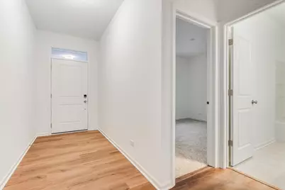 754 Alberta Avenue, Oswego, IL 60543 - Photo 2