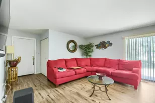 2271 Windsor Ln, Country Club Hills, IL 60478 - Photo 2