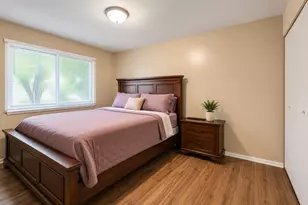 2271 Windsor Ln, Country Club Hills, IL 60478 - Photo 6