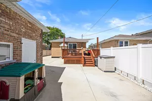 5755 S Nashville Ave, Chicago, IL 60638 - Photo 30