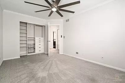 642 W Moreland Avenue, Addison, IL 60101 - Photo 24