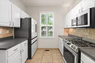 642 W Moreland Ave, Addison, IL 60101 - Photo 14