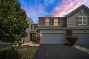 25021 Clare Cir, Manhattan, IL 60442 - Photo 2