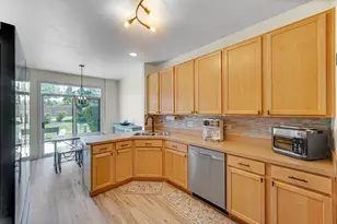 25021 Clare Cir, Manhattan, IL 60442 - Photo 10