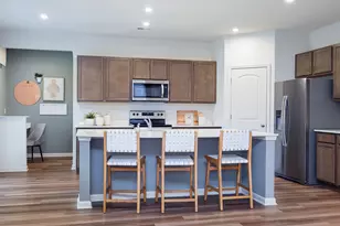 238 Furnas Dr, Batavia, IL 60510 - Photo 8