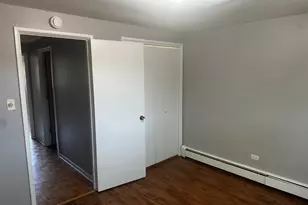 1301 E 75th St, Chicago, IL 60619 - Photo 10