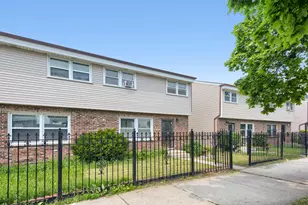 4038 W Washington Blvd, Chicago, IL 60624 - Photo 1