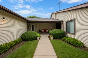5202 Winslow Cir, McHenry, IL 60050 - Photo 1