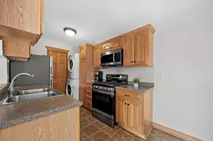 1497 Woodcutter Ln, Wheaton, IL 60189 - Photo 20