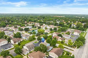 1497 Woodcutter Ln, Wheaton, IL 60189 - Photo 6