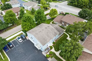 1497 Woodcutter Ln, Wheaton, IL 60189 - Photo 10