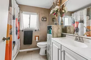 433 Salem Square, Bolingbrook, IL 60440 - Photo 12
