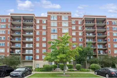 5555 N Cumberland Avenue #710, Chicago, IL 60656 - Photo 1